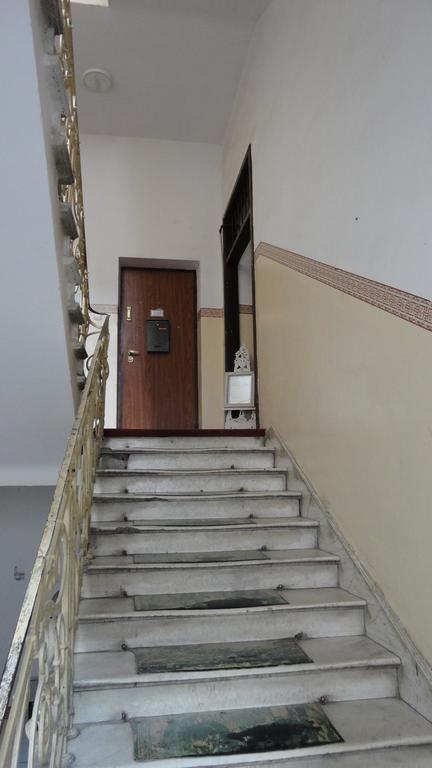 Apartmán Apartament Chmielna 5 Varšava Exteriér fotografie