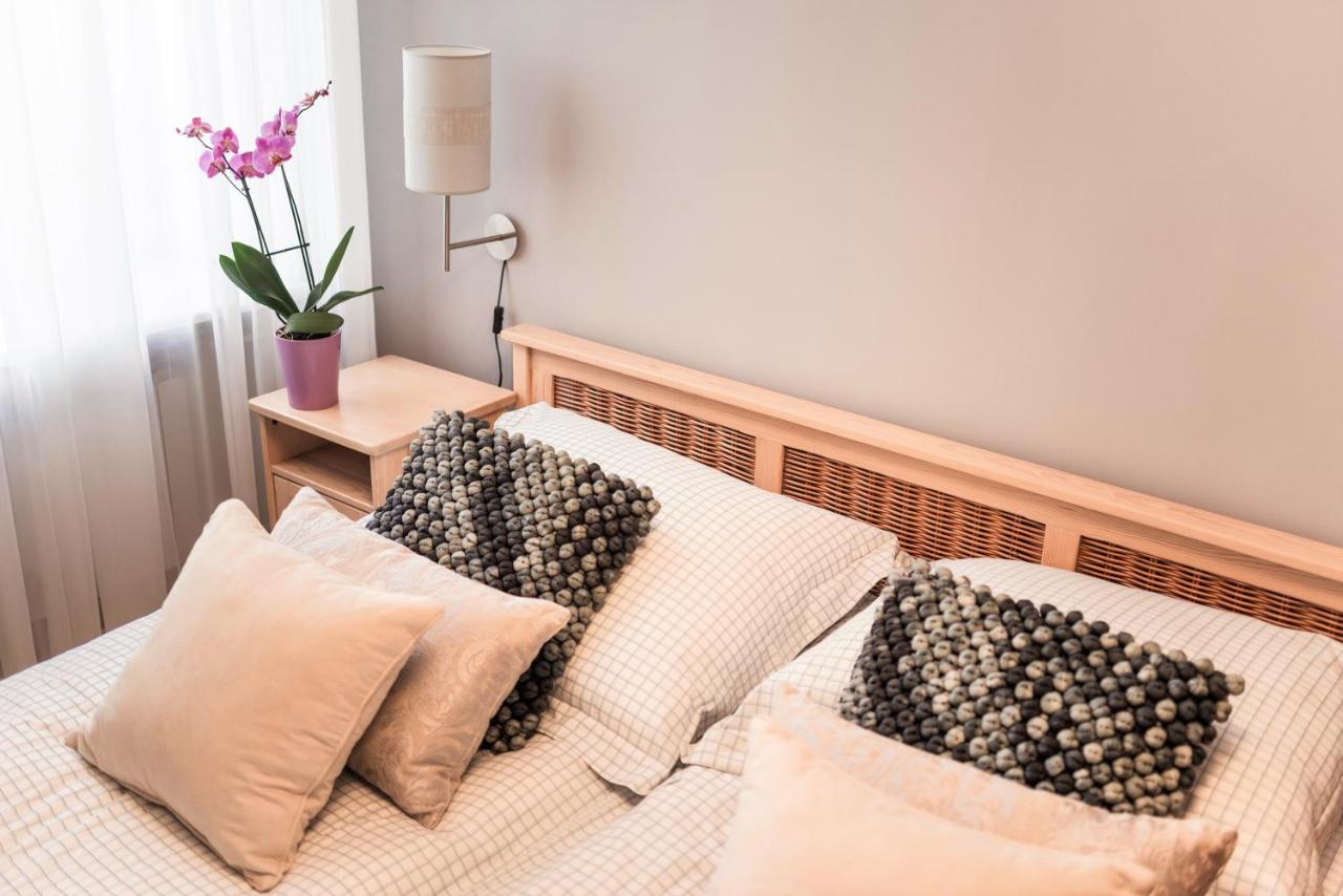 Apartmán Apartament Chmielna 5 Varšava Exteriér fotografie